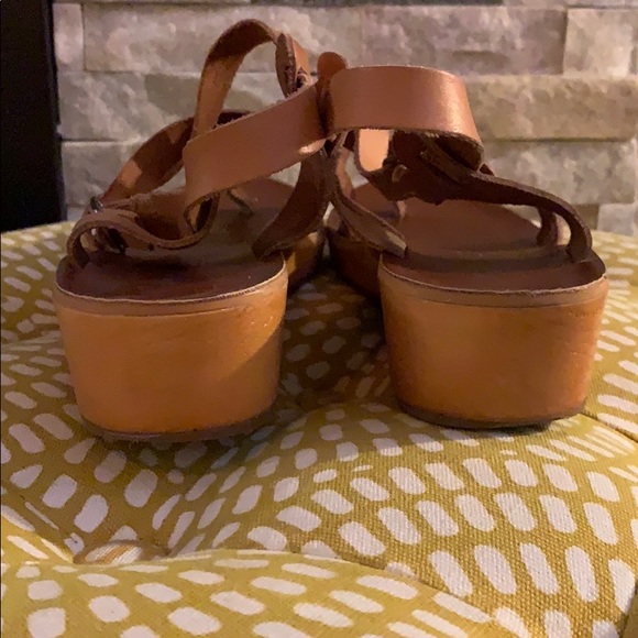 Lucky Brand wood wedge sandals - Picture 3 of 4